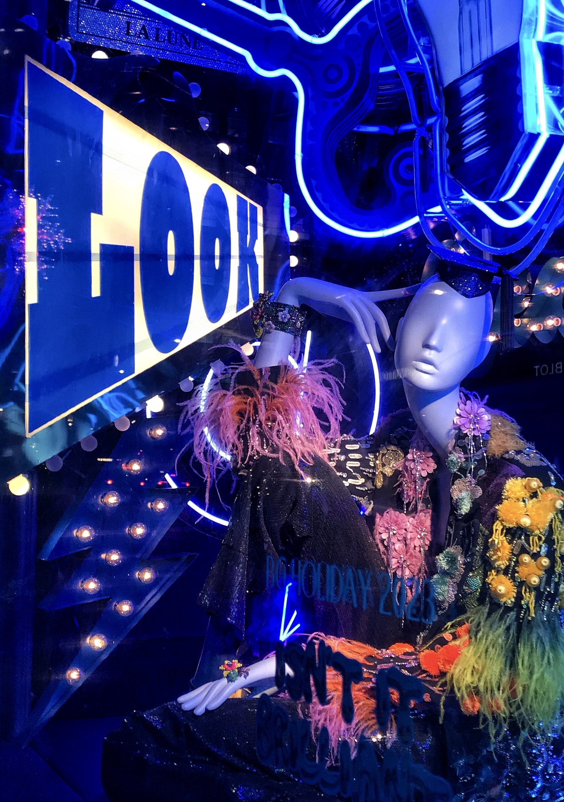 High Fashion Holiday: Christine Zino'S Instagram - sqw55xe